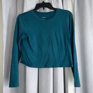 Blue cropped long sleeve 💙